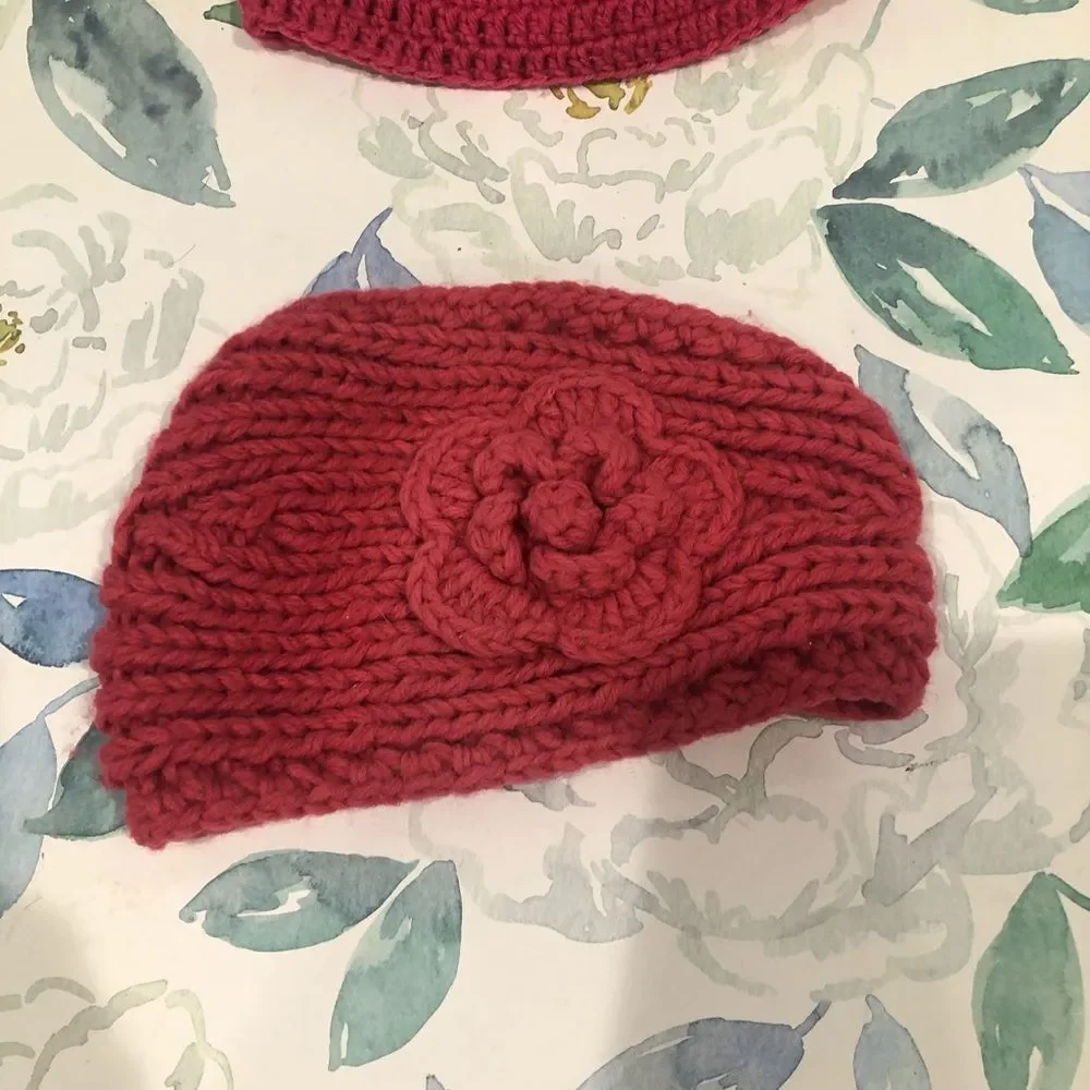 Pair of Girl’s Pink Knit Accessories(3 items@$15)